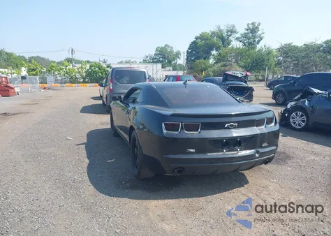 2013 Chevrolet Camaro 1Ls from USA, damaged, VIN 2G1FE1E32D9119743